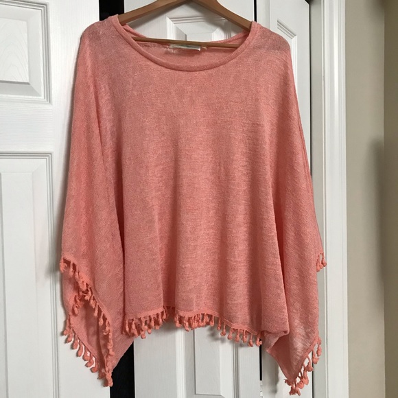 Poncho style top - Picture 3 of 6